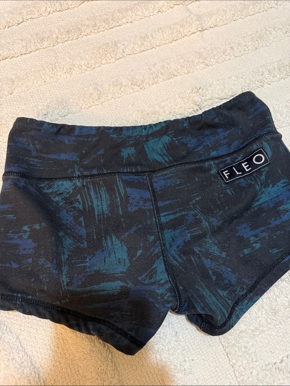 FLEO Original Mid-Rise Shorts